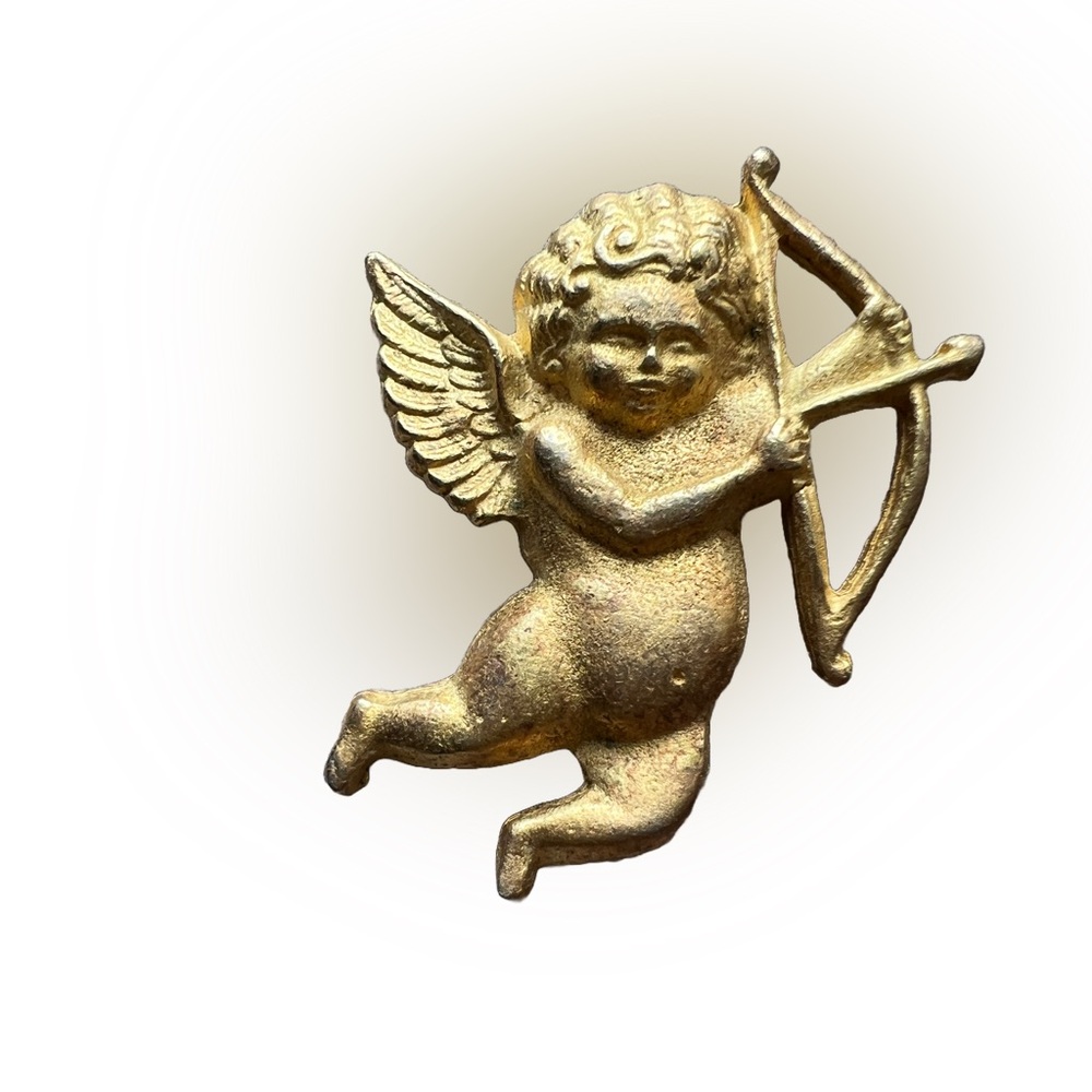 Cupid/Cherub Shooting an Arrow